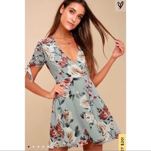 Lulu’s Sage Green Floral Print Skater Dress